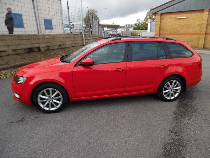 Used Red Cars for sale in Cirencester, Gloucestershire Steve Harding Cars